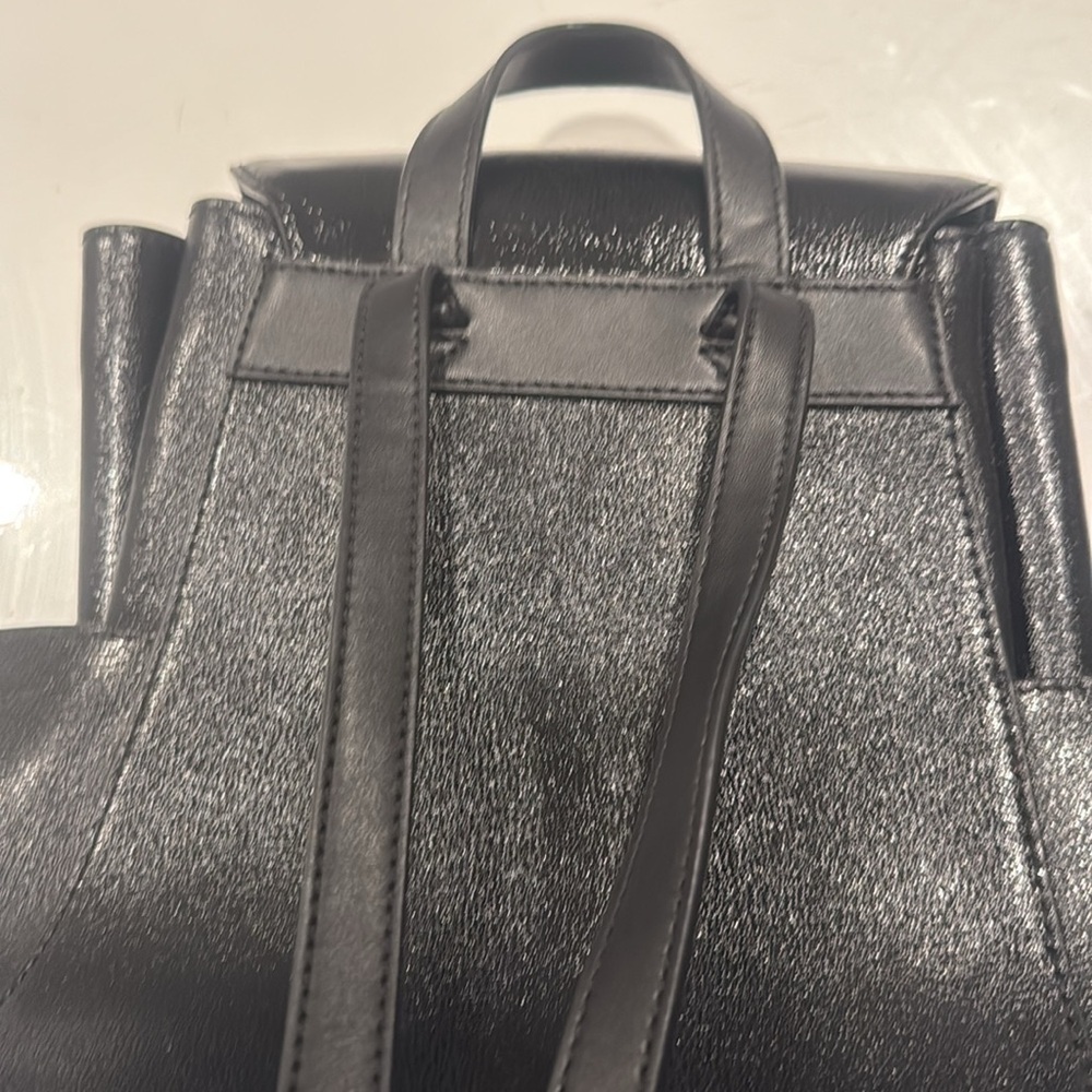 MICHAEL KORS MK LEATHER BLACK MEDIUM BACKPACK - Picture 6 of 9